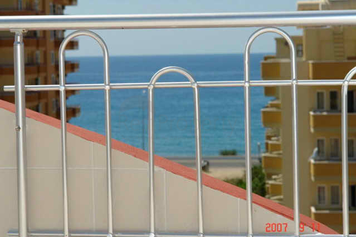 العقارات في تركيا ألانيا ، سكن جميل على بعد 50 مترا من البحر.