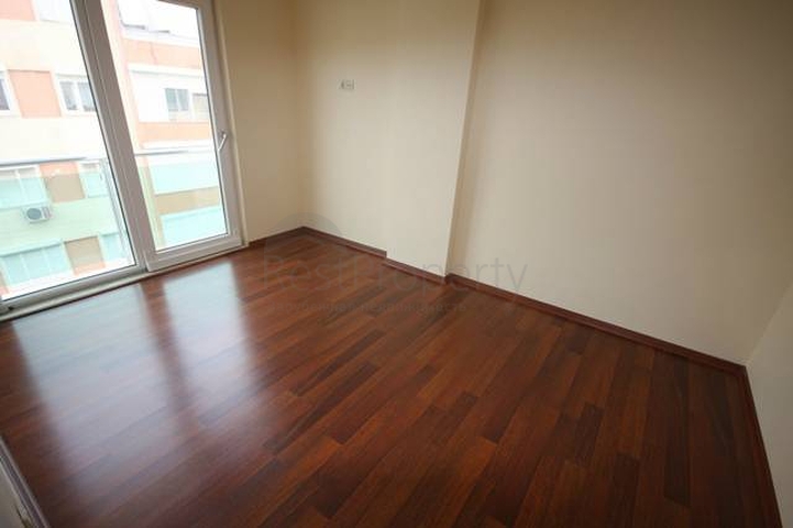 شقق قريبة من البحر في كونيالتي / انطاليا 