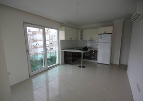 شقق قريبة من البحر في كونيالتي / انطاليا 