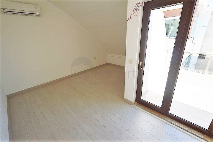 شقة دوبلكس في الانيا