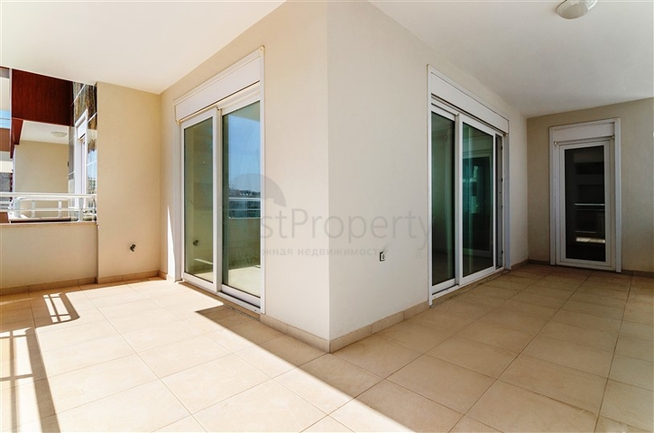 شقق فاخرة وبينت هاوس للبيع في ماهموت لار  