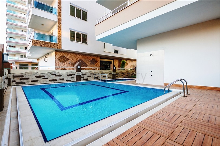 شقق فاخرة وبينت هاوس للبيع في ماهموت لار  