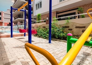 شقق فاخرة وبينت هاوس للبيع في ماهموت لار  