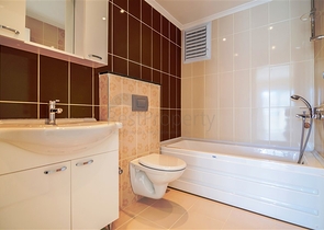 شقق فاخرة وبينت هاوس للبيع في ماهموت لار  