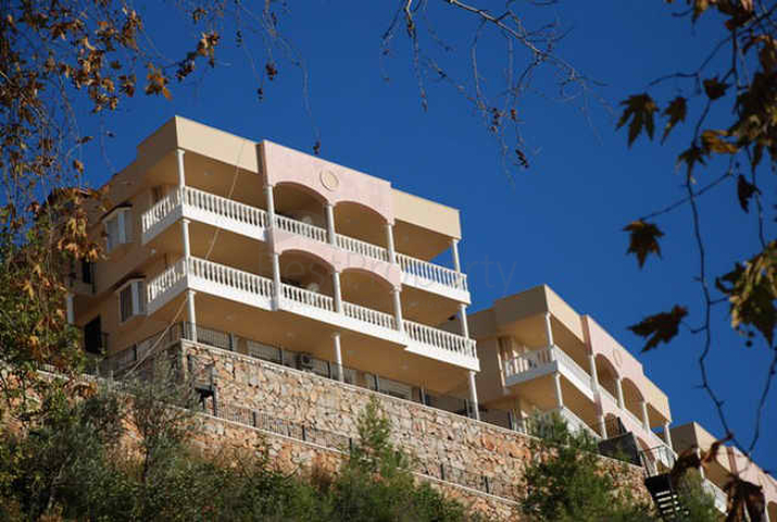 العقارات في تركيا والشقق والبنتهاوس في ألانيا.