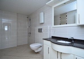 شقق باطلالات رائعة على البحر 