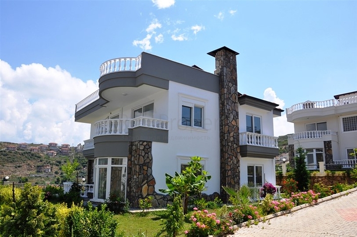 فلل بإطلالات بحرية ساحرة في منطقة كارجي جاك – ألانيا