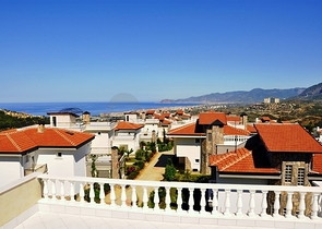 فلل بإطلالات بحرية ساحرة في منطقة كارجي جاك – ألانيا