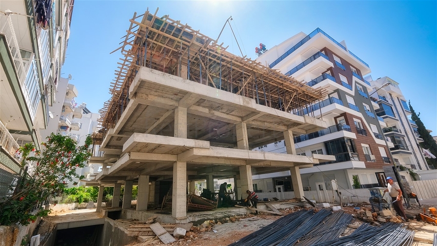 مشروع استثماري بالقرب من شارع ايشكلار في انطاليا