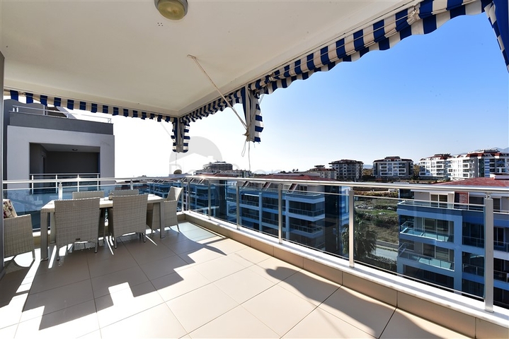 اطلالة بحر - دوبلكس 3 غرف وصالة - مؤثثة -مجمع فاخر -في كاستل / الانيا 