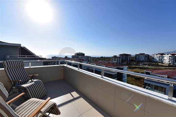 اطلالة بحر - دوبلكس 3 غرف وصالة - مؤثثة -مجمع فاخر -في كاستل / الانيا 