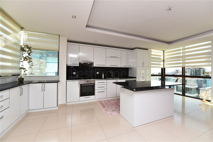 اطلالة بحر - دوبلكس 3 غرف وصالة - مؤثثة -مجمع فاخر -في كاستل / الانيا 