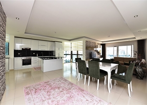 اطلالة بحر - دوبلكس 3 غرف وصالة - مؤثثة -مجمع فاخر -في كاستل / الانيا 