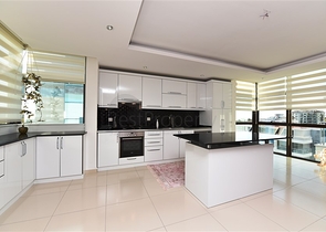 اطلالة بحر - دوبلكس 3 غرف وصالة - مؤثثة -مجمع فاخر -في كاستل / الانيا 