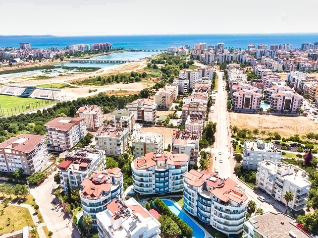 بنتهاوس 3 + 1 مع اثاث في مجمع 800 م عن البحر