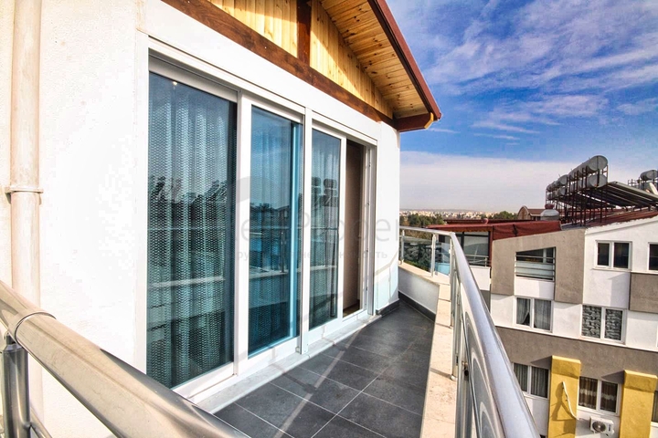 بنتهاوس 3 + 1 مع اثاث في مجمع 800 م عن البحر