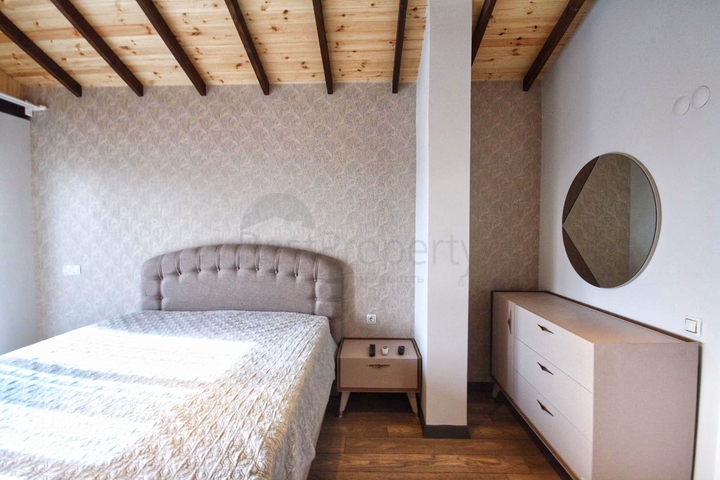 بنتهاوس 3 + 1 مع اثاث في مجمع 800 م عن البحر