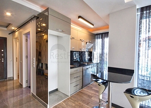 بنتهاوس 3 + 1 مع اثاث في مجمع 800 م عن البحر