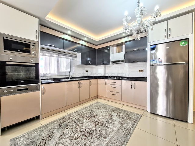 مجمع انيق -يضم كافة الخدمات - شقة 2 غرفة وصالة - في مهموتلار / الانيا 