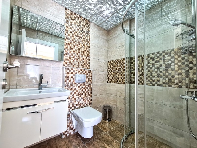 مجمع انيق -يضم كافة الخدمات - شقة 2 غرفة وصالة - في مهموتلار / الانيا 