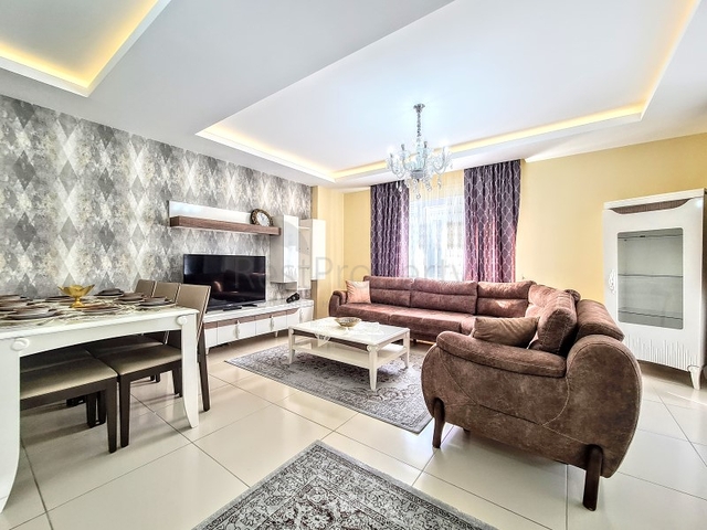 مجمع انيق -يضم كافة الخدمات - شقة 2 غرفة وصالة - في مهموتلار / الانيا 