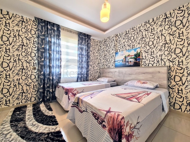 مجمع انيق -يضم كافة الخدمات - شقة 2 غرفة وصالة - في مهموتلار / الانيا 