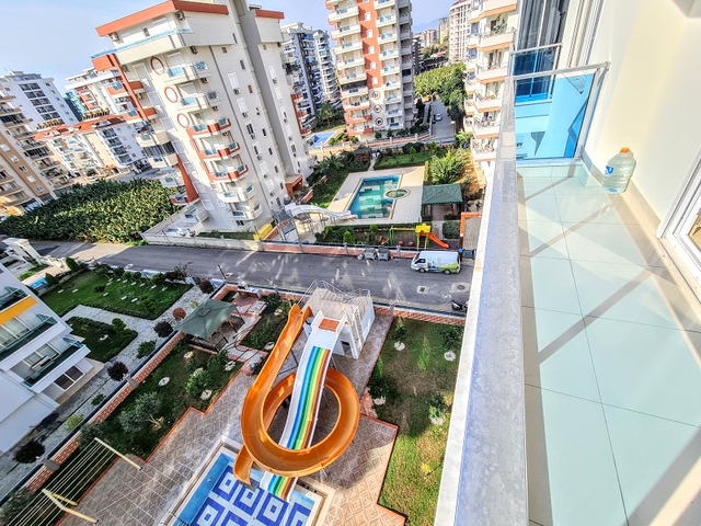 مجمع انيق -يضم كافة الخدمات - شقة 2 غرفة وصالة - في مهموتلار / الانيا 