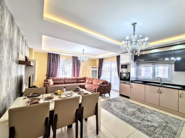 مجمع انيق -يضم كافة الخدمات - شقة 2 غرفة وصالة - في مهموتلار / الانيا 