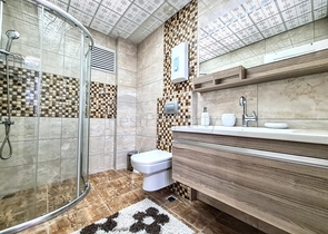 مجمع انيق -يضم كافة الخدمات - شقة 2 غرفة وصالة - في مهموتلار / الانيا 