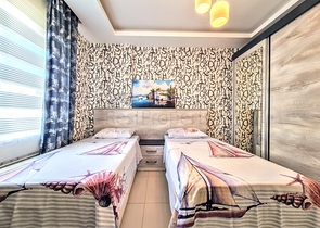 مجمع انيق -يضم كافة الخدمات - شقة 2 غرفة وصالة - في مهموتلار / الانيا 