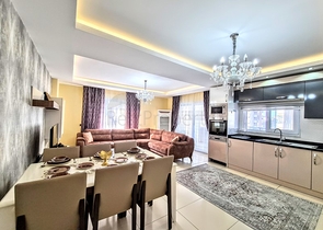 مجمع انيق -يضم كافة الخدمات - شقة 2 غرفة وصالة - في مهموتلار / الانيا 