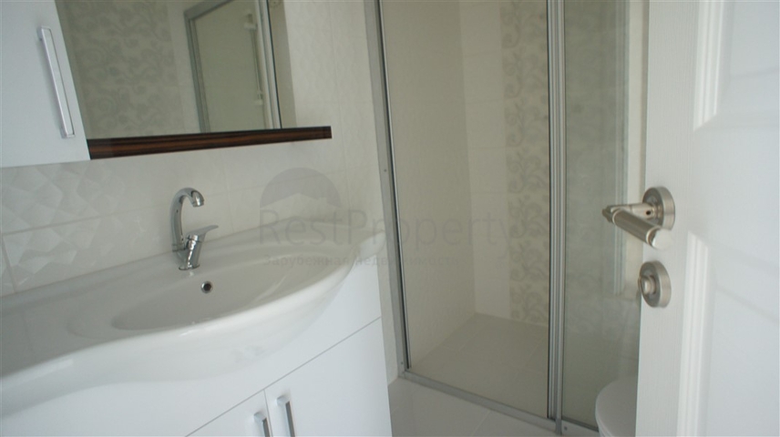 شقق ودوبلكس - ضمن مجمع سكني حديث -قريب من البحر والخدمات - في مهموتلار / الانيا 