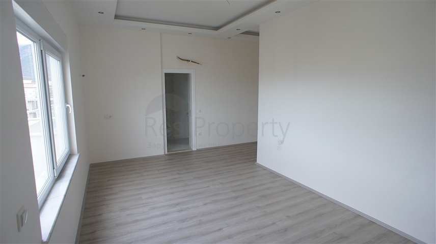 شقق ودوبلكس - ضمن مجمع سكني حديث -قريب من البحر والخدمات - في مهموتلار / الانيا 