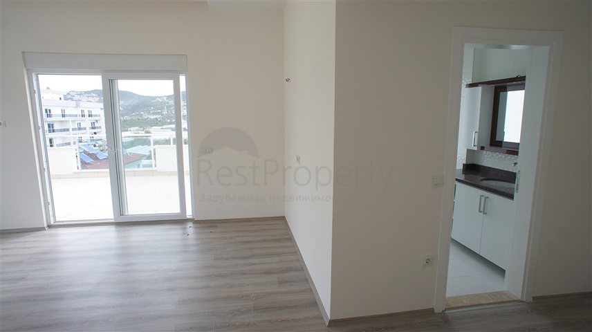 شقق ودوبلكس - ضمن مجمع سكني حديث -قريب من البحر والخدمات - في مهموتلار / الانيا 