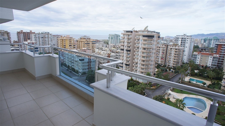 شقق ودوبلكس - ضمن مجمع سكني حديث -قريب من البحر والخدمات - في مهموتلار / الانيا 