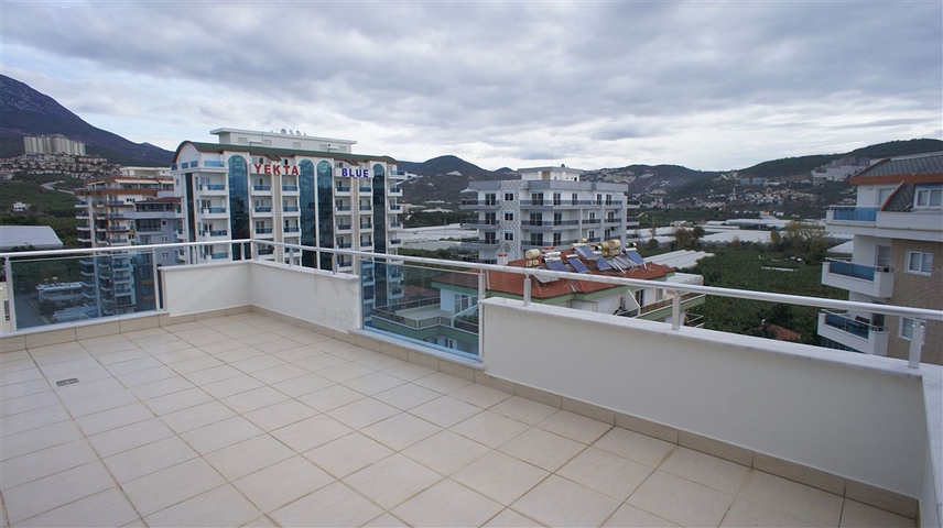 شقق ودوبلكس - ضمن مجمع سكني حديث -قريب من البحر والخدمات - في مهموتلار / الانيا 