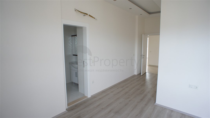 شقق ودوبلكس - ضمن مجمع سكني حديث -قريب من البحر والخدمات - في مهموتلار / الانيا 