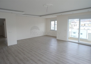 شقق ودوبلكس - ضمن مجمع سكني حديث -قريب من البحر والخدمات - في مهموتلار / الانيا 