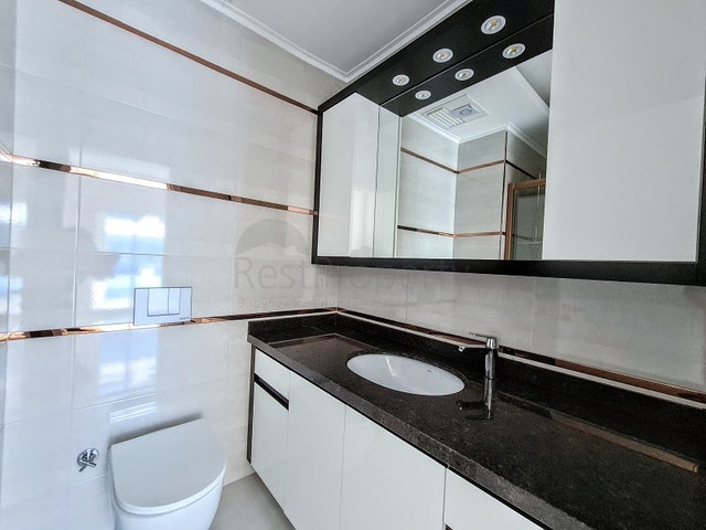 شقق باطلالة بحرية -ضمن مجمع فاخر يضم كافة الخدمات - في مهموتلار / الانيا 