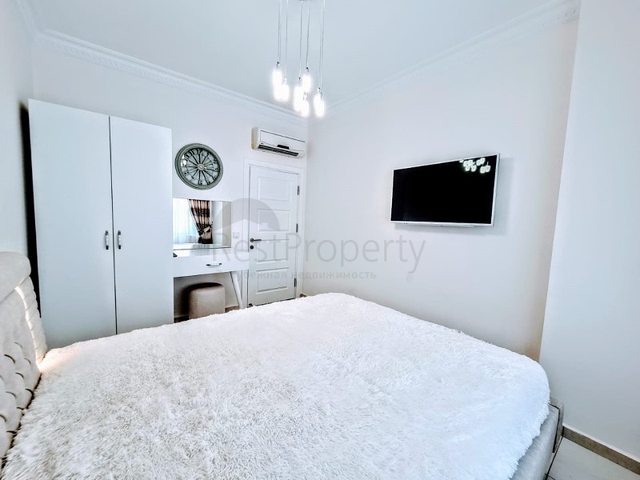 شقة مؤثثة - تصميم 1+2 - داخل مجمع فاخر - في منطقة مهموتلار / الانيا 