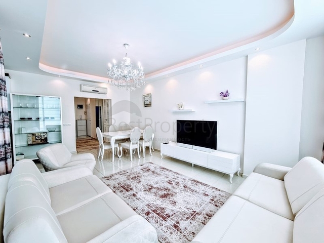 شقة مؤثثة - تصميم 1+2 - داخل مجمع فاخر - في منطقة مهموتلار / الانيا 