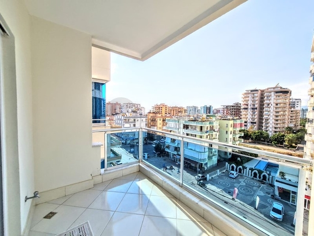 شقة مؤثثة - تصميم 1+2 - داخل مجمع فاخر - في منطقة مهموتلار / الانيا 