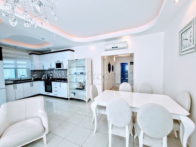 شقة مؤثثة - تصميم 1+2 - داخل مجمع فاخر - في منطقة مهموتلار / الانيا 