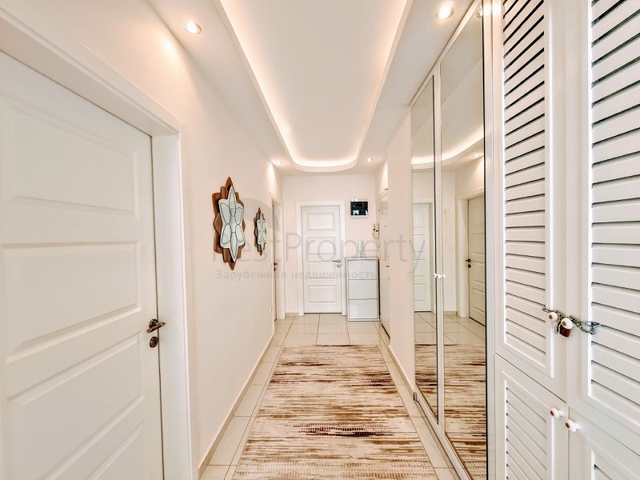 شقة مؤثثة - تصميم 1+2 - داخل مجمع فاخر - في منطقة مهموتلار / الانيا 