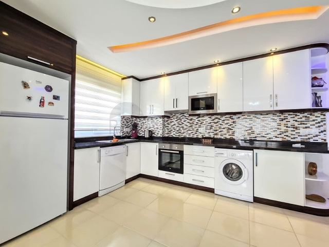 شقة فاخرة - ضمن مجمع 5 نجوم -في مهموتلار / الانيا 