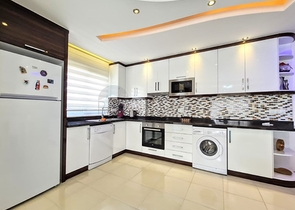 شقة فاخرة - ضمن مجمع 5 نجوم -في مهموتلار / الانيا 