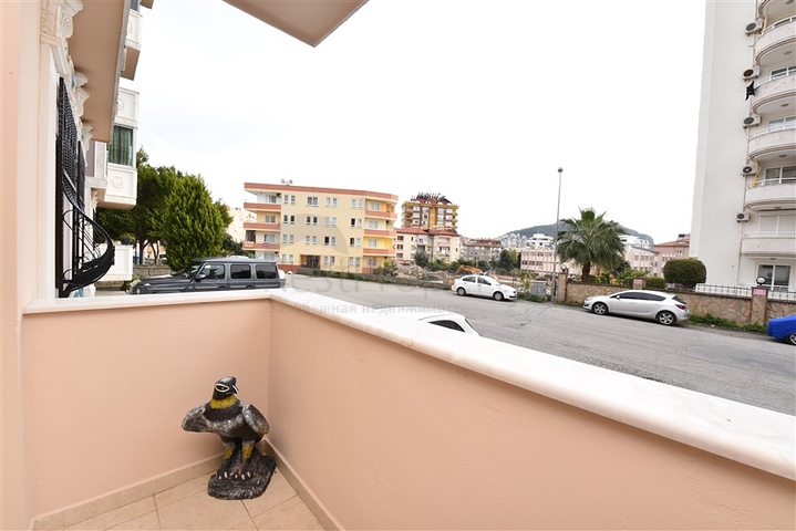 شقة 3 غرف وصالة - واسعة - في مركز مدينة الانيا