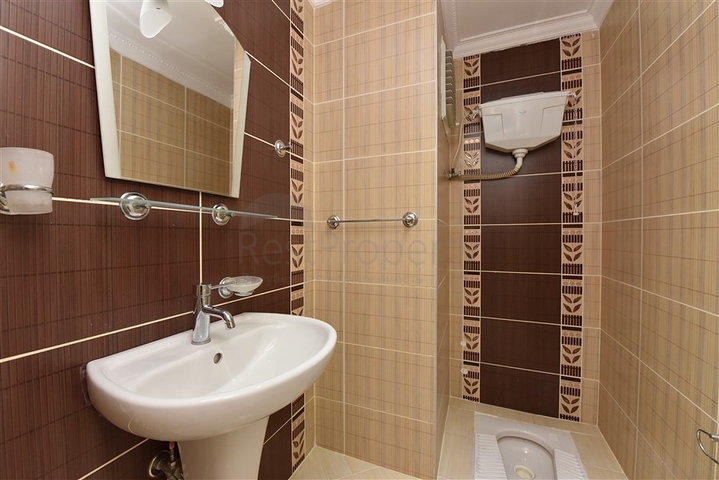 شقة 3 غرف وصالة - واسعة - في مركز مدينة الانيا