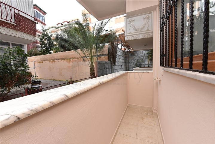 شقة 3 غرف وصالة - واسعة - في مركز مدينة الانيا