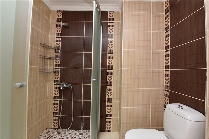 شقة 3 غرف وصالة - واسعة - في مركز مدينة الانيا